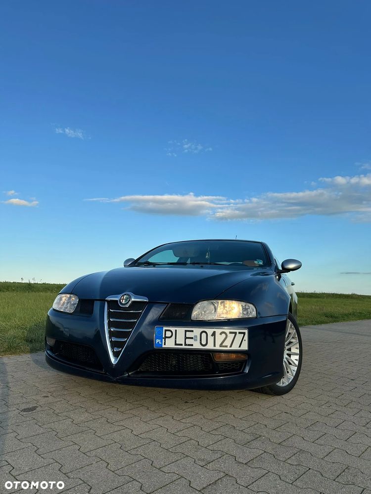 Alfa Romeo GT 1.9JTD 16V Q2 - 1