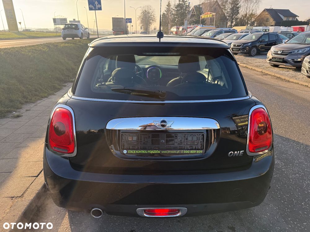 MINI ONE Blackyard - 19