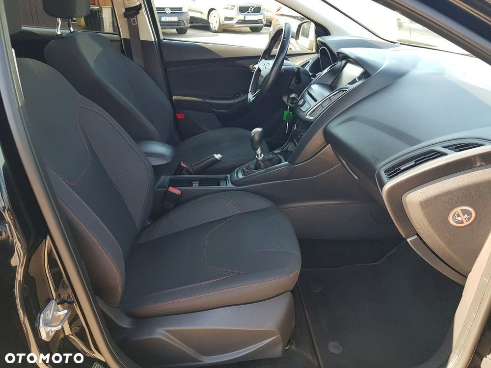 Ford Focus 1.5 EcoBoost STart-Stopp-System ST-LINE - 17