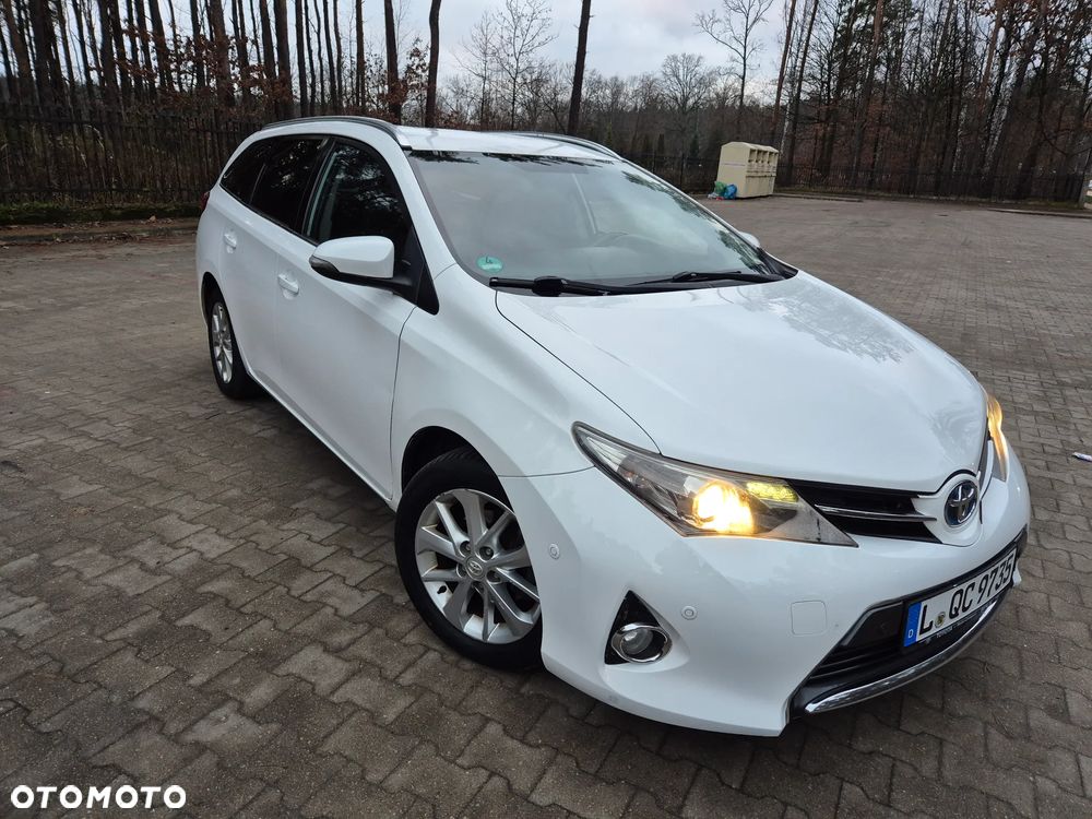 Toyota Auris 1.8 HSD Luna - 12