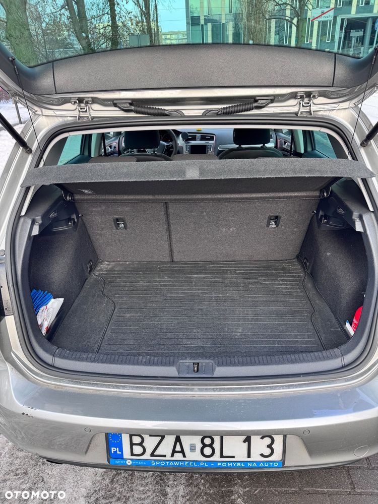 Volkswagen Golf - 18