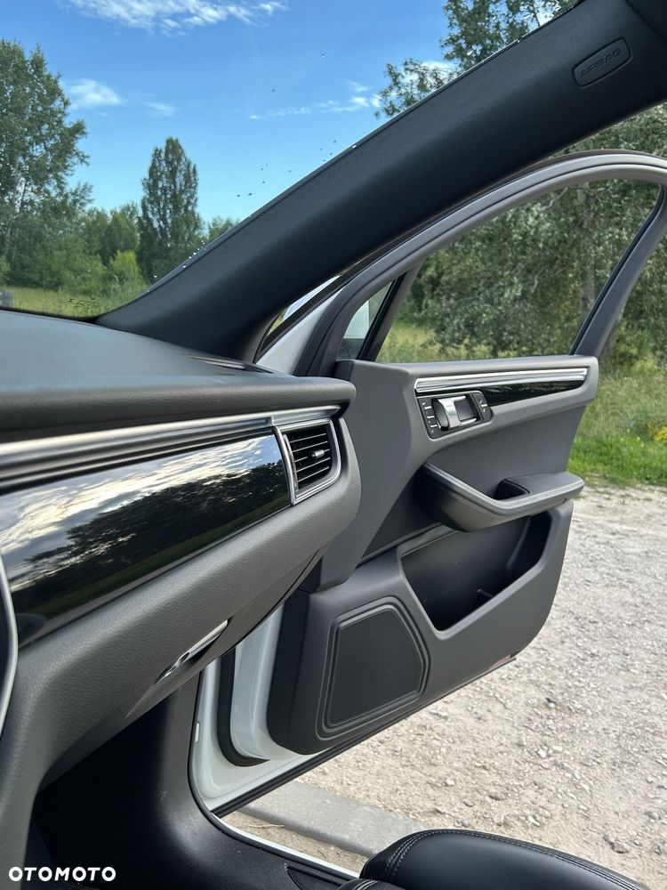 Porsche Macan - 19