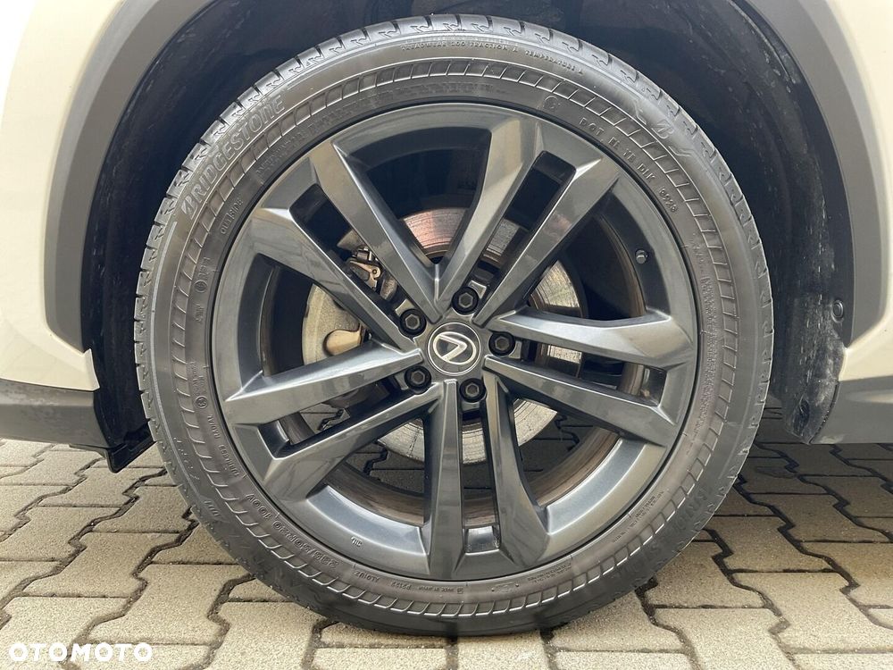 Lexus NX 350h Prestige AWD - 36