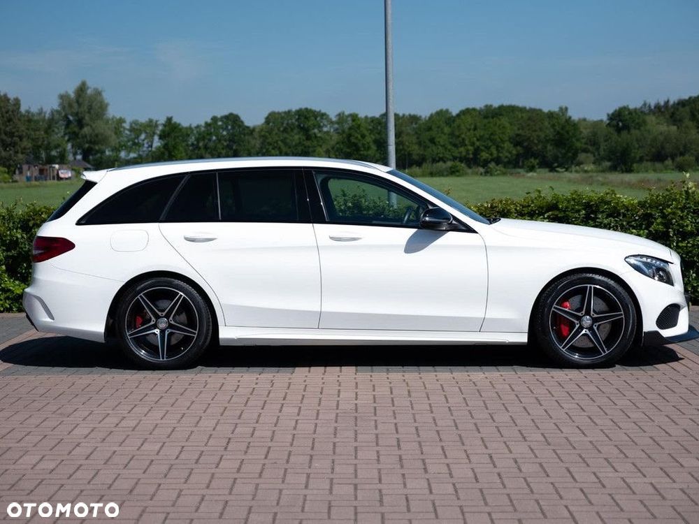 Mercedes-Benz Klasa C 450 AMG 4Matic 7G-TRONIC - 34