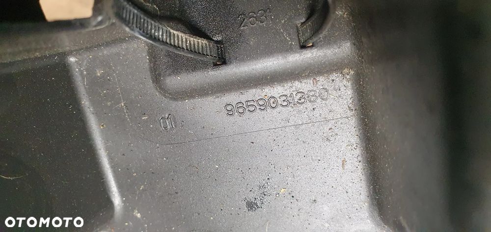 Obudowa pokrywa skrzynki bezpieczników Citroen C5 III - 5