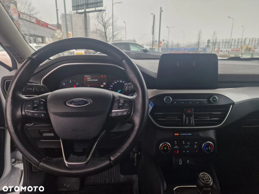 Ford Focus 1.5 TDCi DPF Start-Stopp-System Titanium - 16