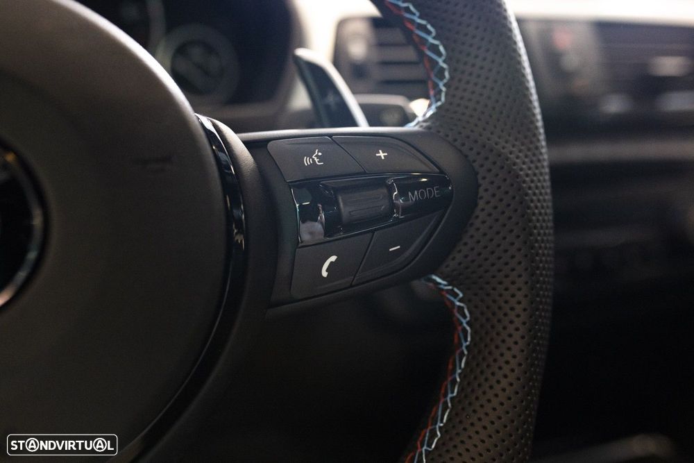 BMW 320 d Auto Pack M - 33