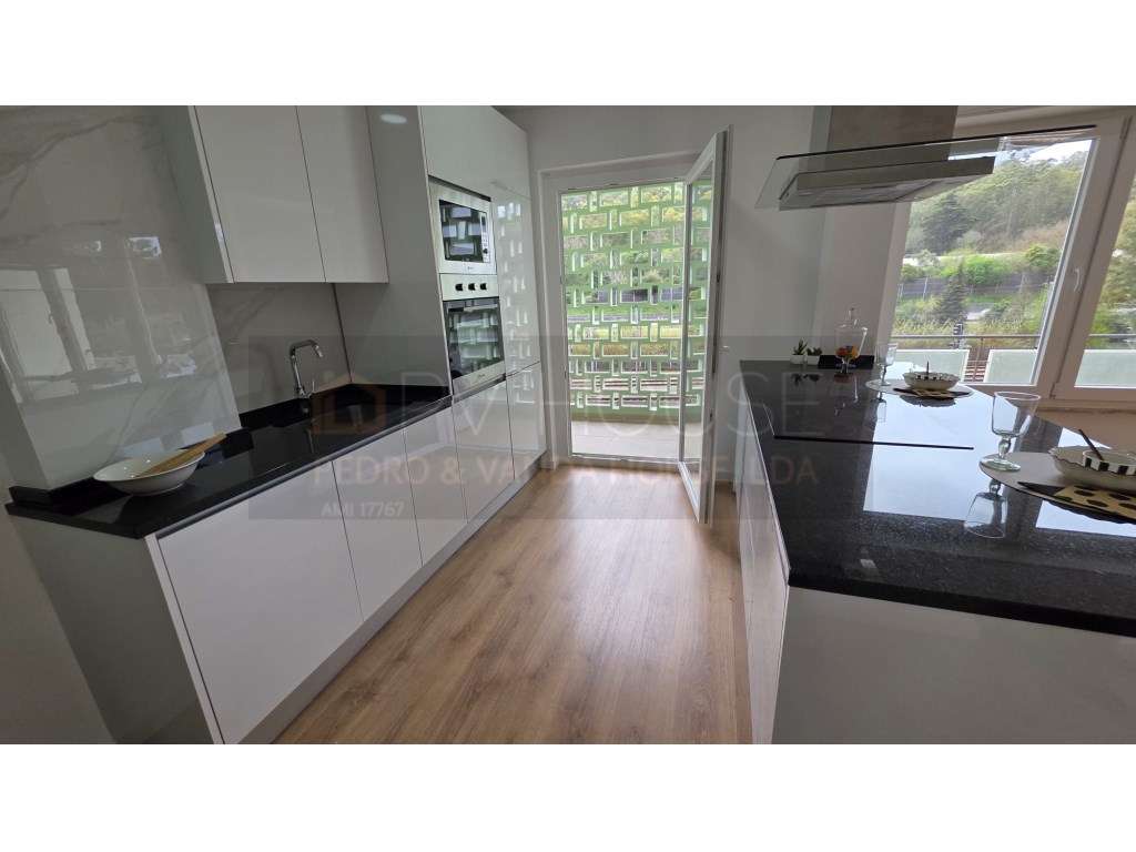 Apartamento T3 Benfica Rua Carolina Michaellis Vasconcelos n 22 3 esq - Grande imagem: 5/24