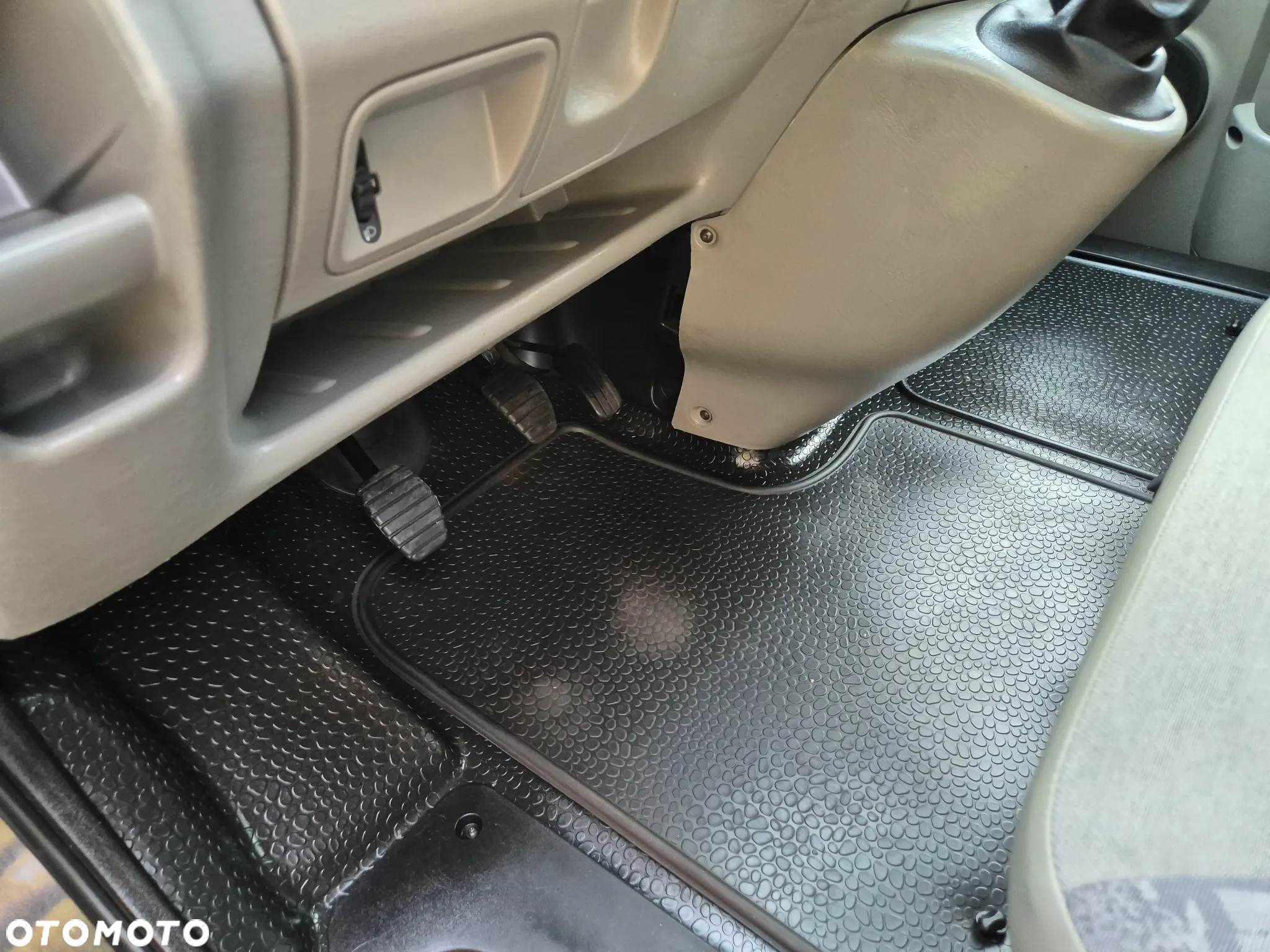 Opel Vivaro - 20