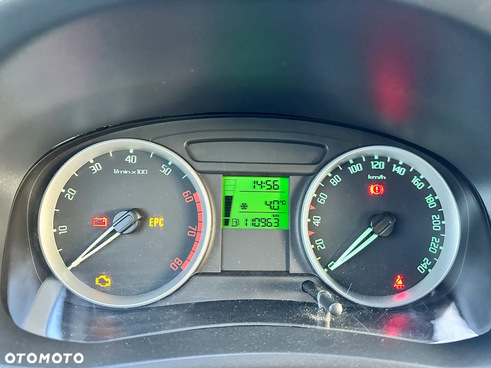 Skoda Fabia 1.2 HTP Ambiente - 29