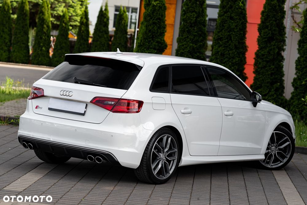 Audi S3 Sportback S tronic - 14