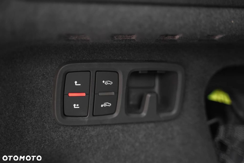 Audi RS Q8 TFSI quattro tiptronic - 17