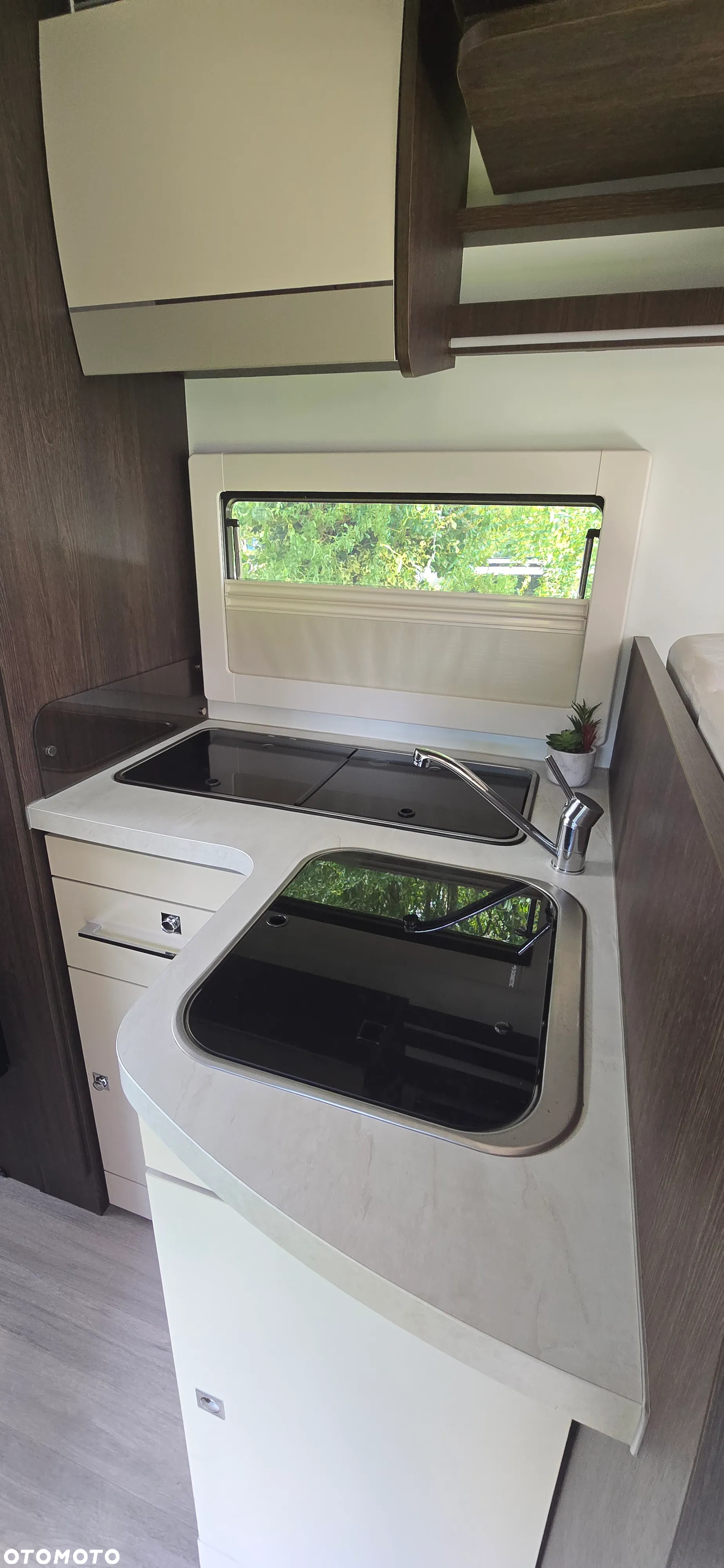 Benimar Tessoro T442 - 16