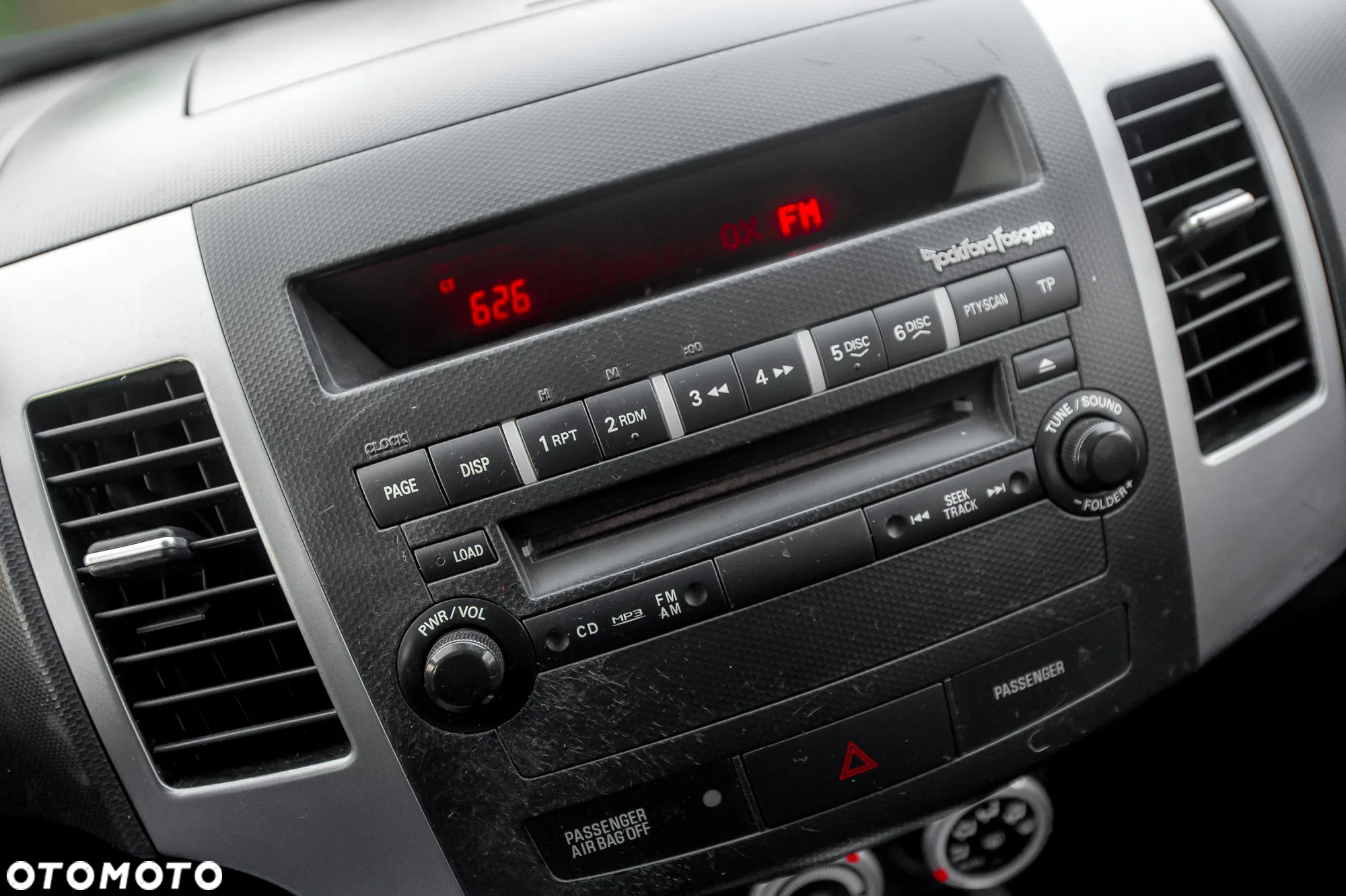 Mitsubishi Outlander 2.4 Invite CVT - 33