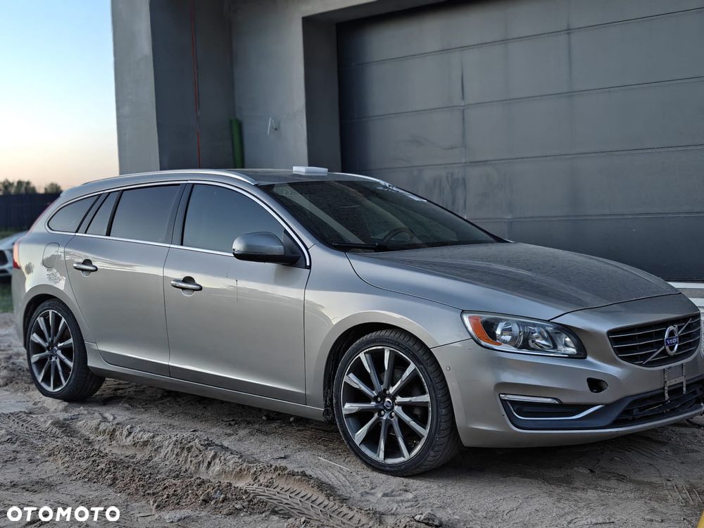 Volvo V60 T5 Geartronic Momentum - 3