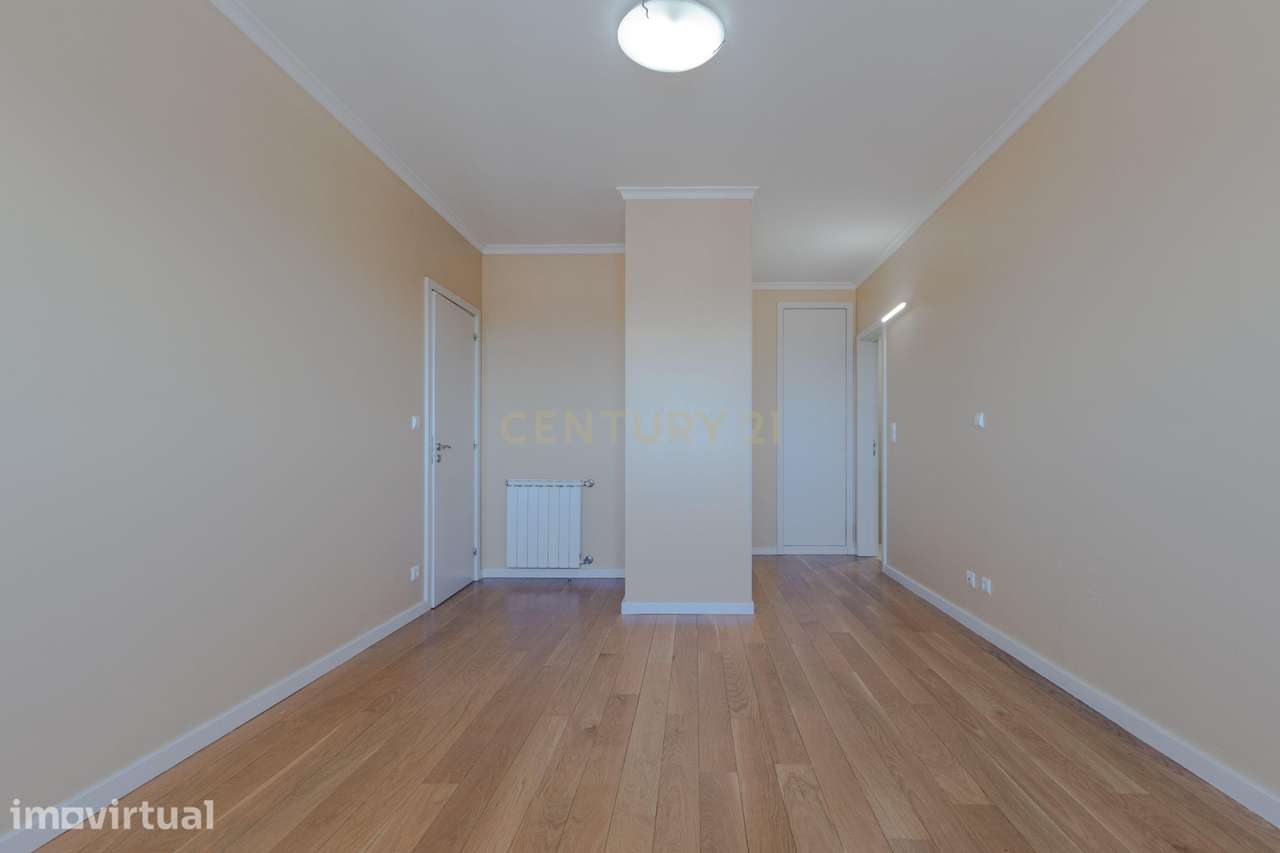 T4 com terraço de 120m² e vistas de mar e rio | Canidelo - Grande imagem: 2/45
