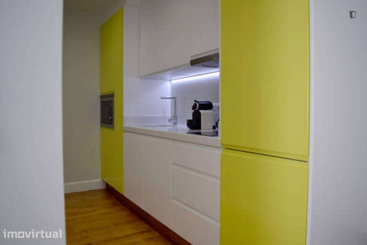 Apartamento com 2 quartos - localizado em Sé Lisbon - Grande imagem: 2/14