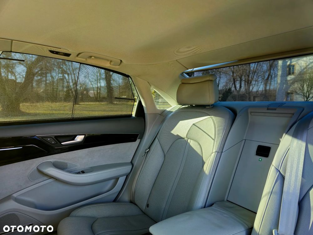 Audi A8 4.2 FSI L Quattro - 22