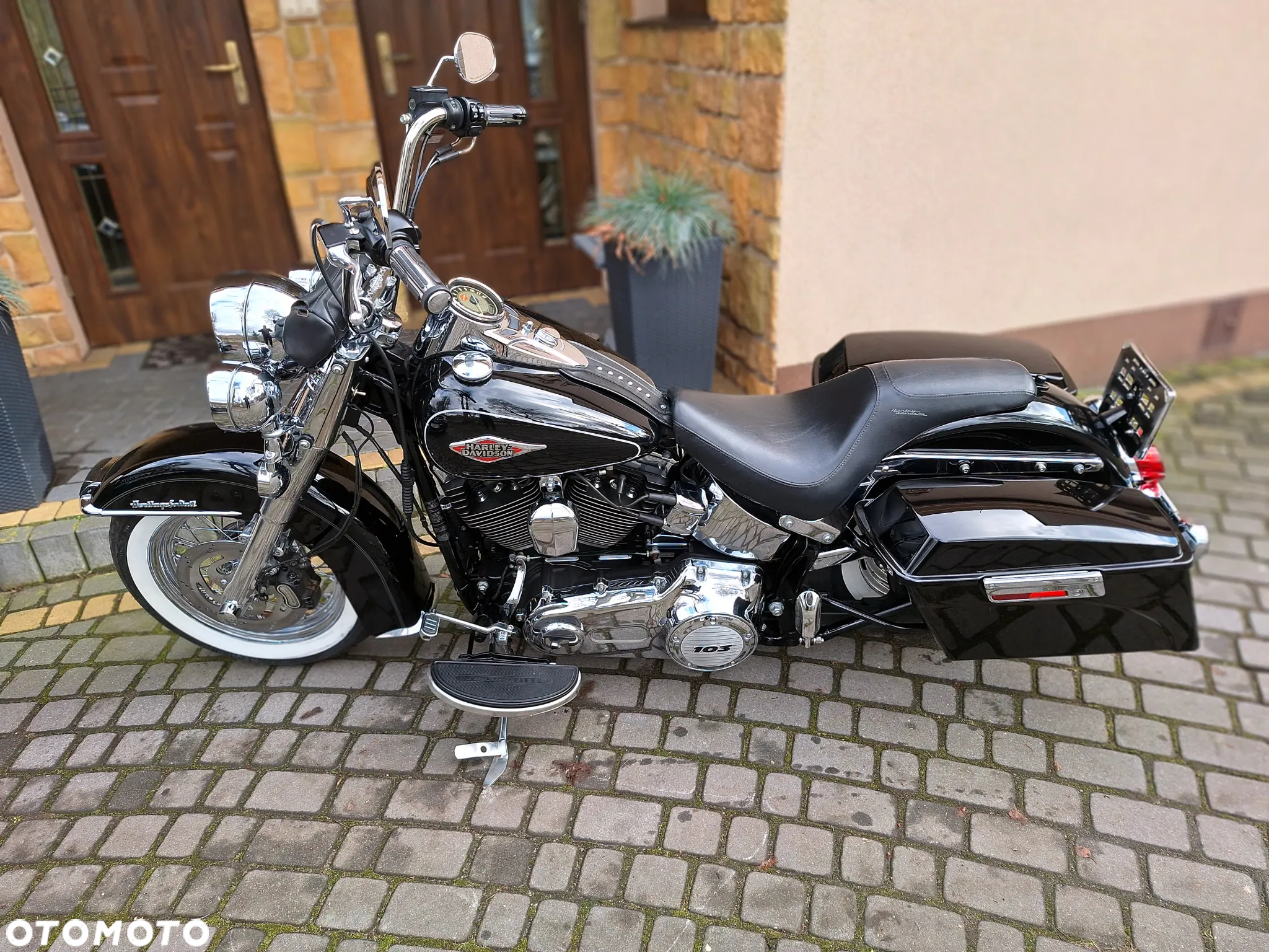 Harley-Davidson Softail Heritage Classic - 13