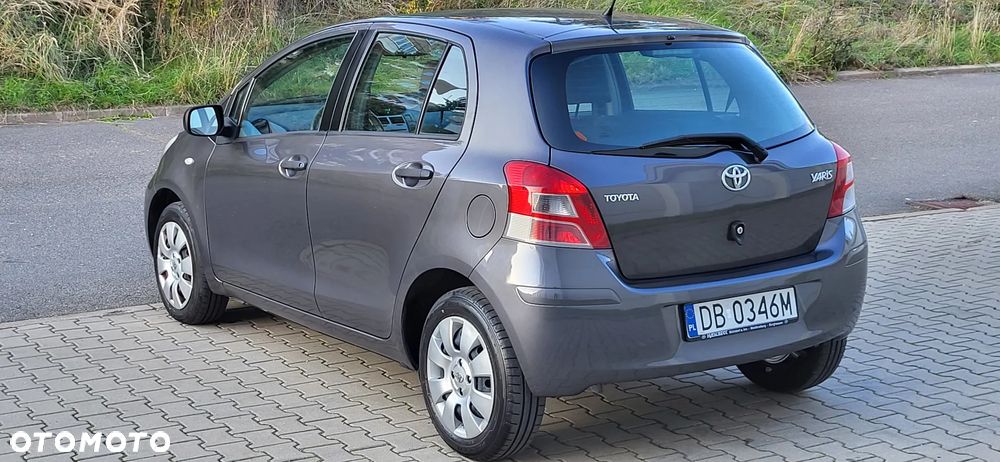 Toyota Yaris 1.0 Entry - 6