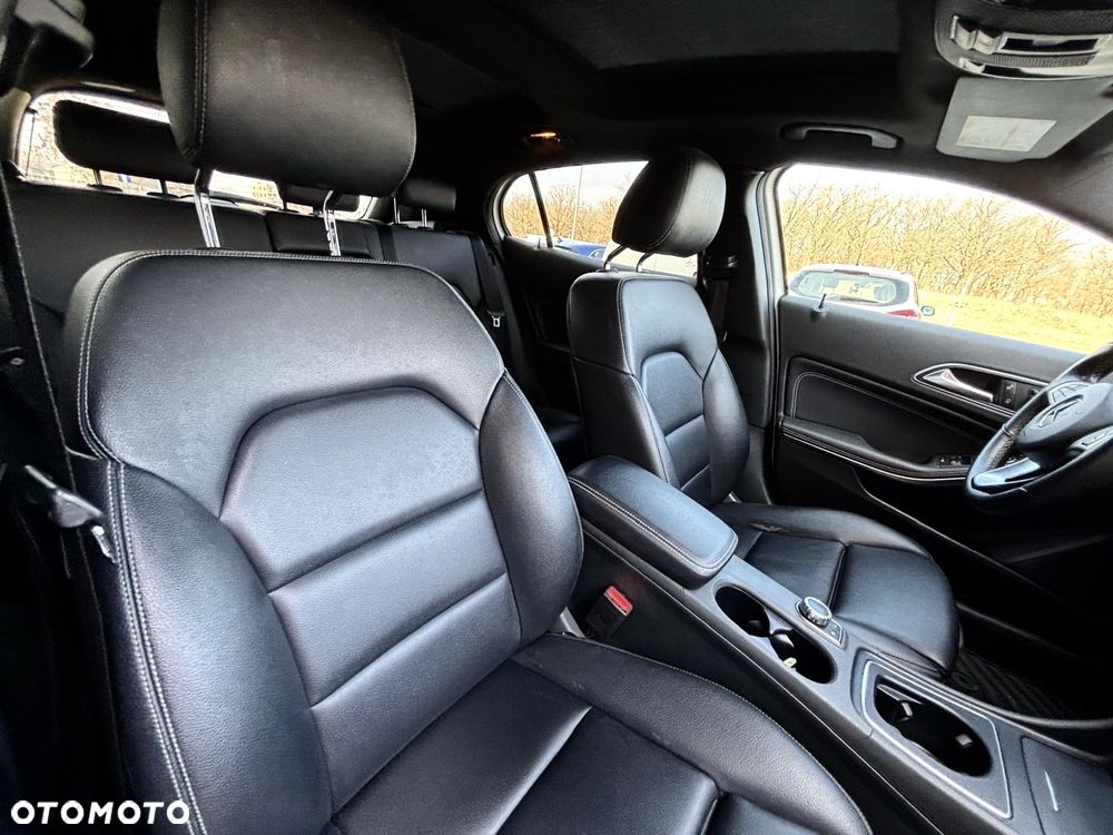 Mercedes-Benz GLA 250 4-Matic - 23