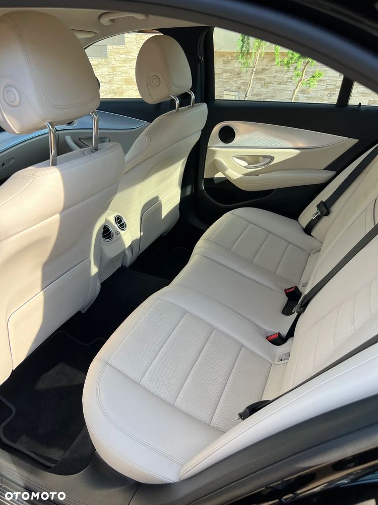 Mercedes-Benz Klasa E 200 d Business Edition 9G-TRONIC - 15