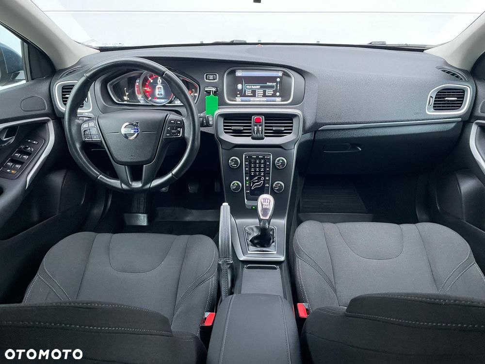 Volvo V40 D2 Summum - 23