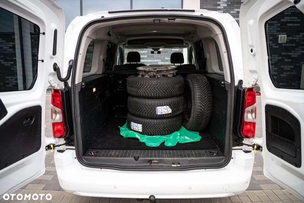 Opel Combo XL 2,3t (bryg.) - 19