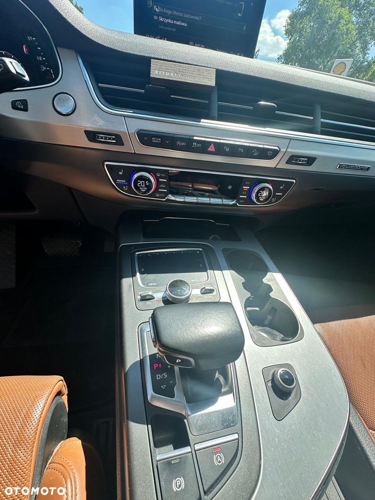 Audi Q7 - 7