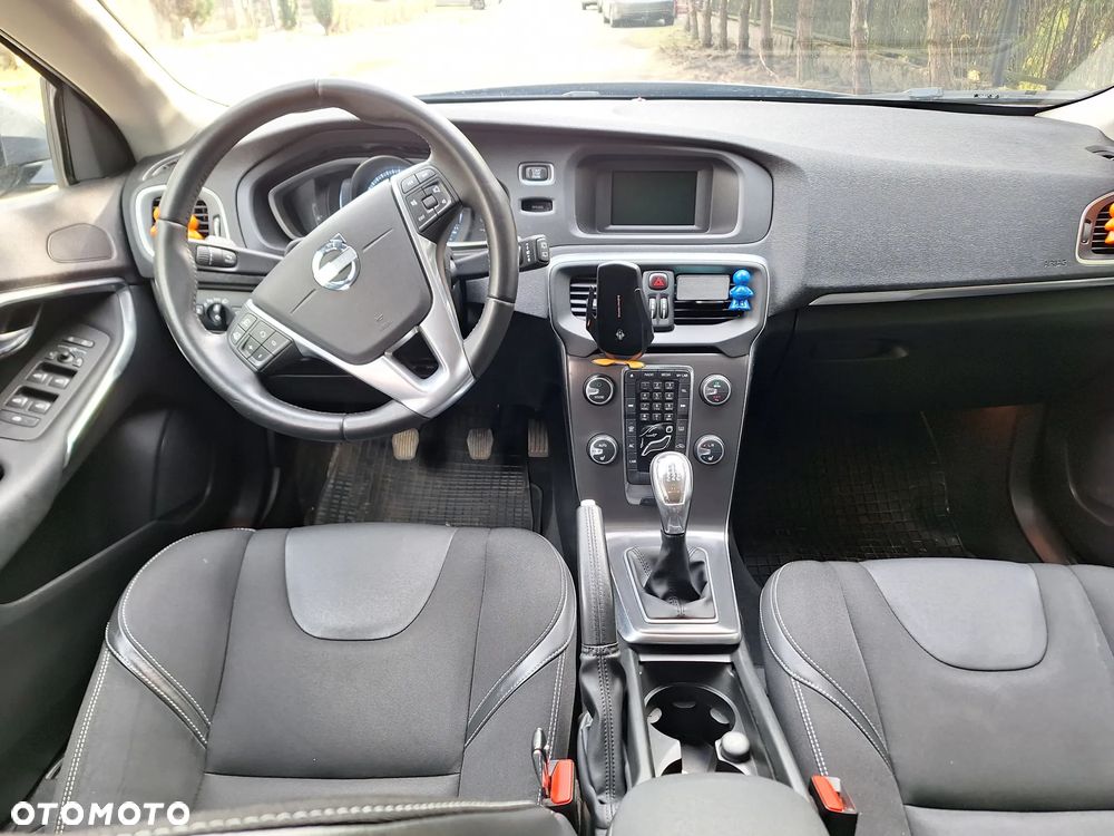 Volvo V40 D2 - 7