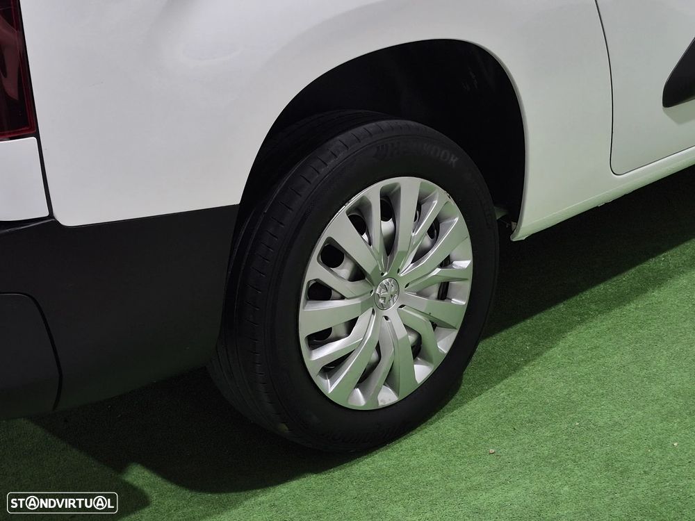 Peugeot Partner 1.6HDI LONGA - 100CV - Premium | GARANTIA | 3 LUG - 8