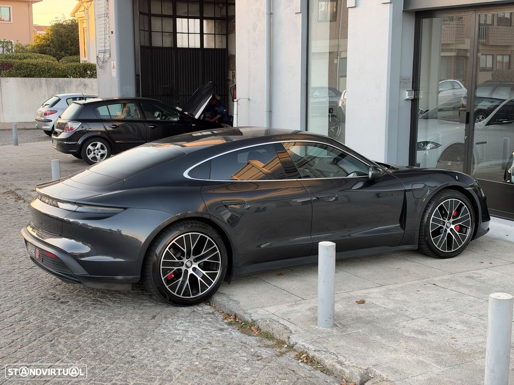 Porsche Taycan 4S Bateria Performance Plus - 10