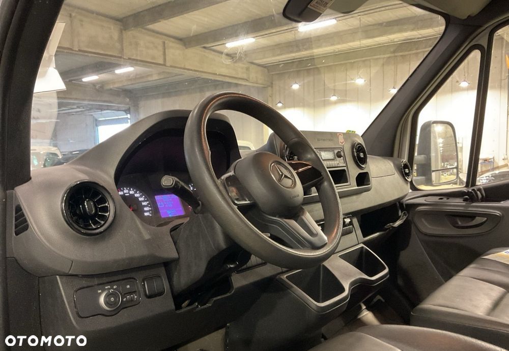 Mercedes-Benz Sprinter Box - 3