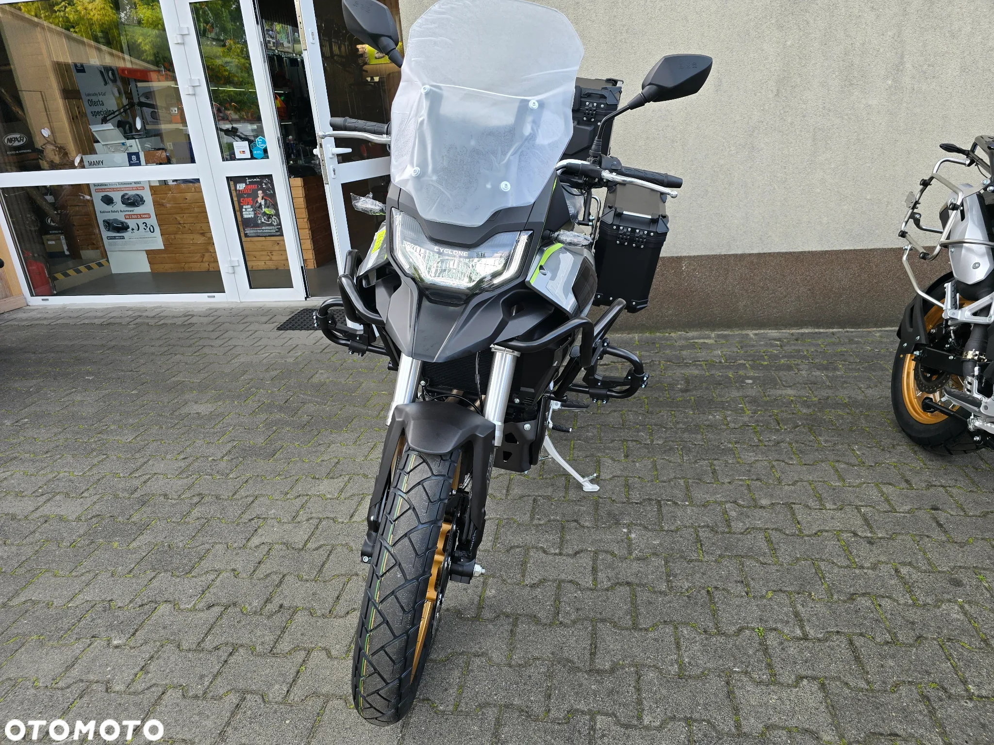 Junak Inny - 17