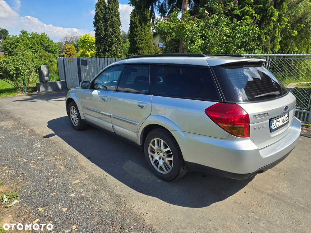 Subaru Outback 2.5i Comf AT - 6