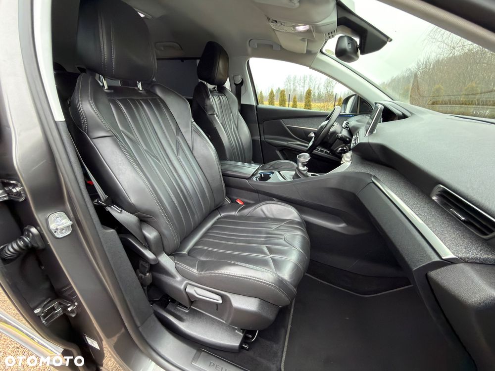 Peugeot 5008 1.6 HDi Active 7os - 8