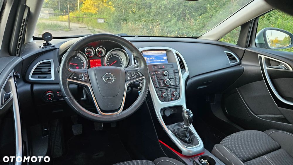 Opel Astra 1.4 T Cosmo - 17