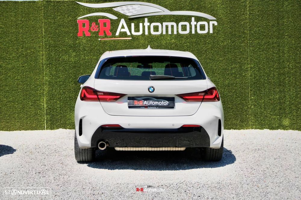 BMW 118 i Pack Desportivo M Auto - 11