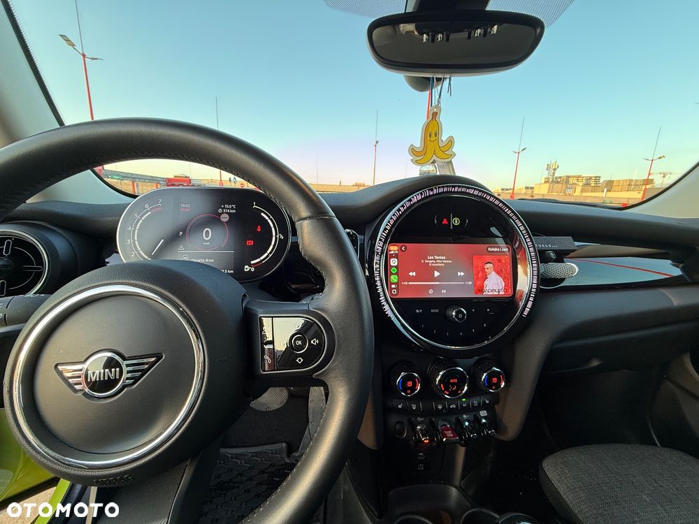 MINI Cooper Standard - 11