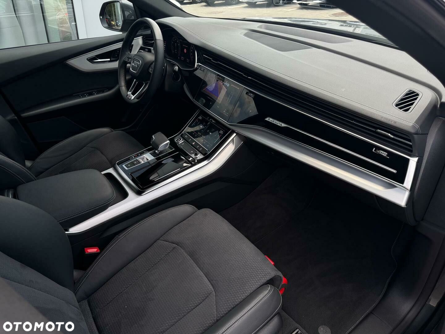 Audi Q8 - 12