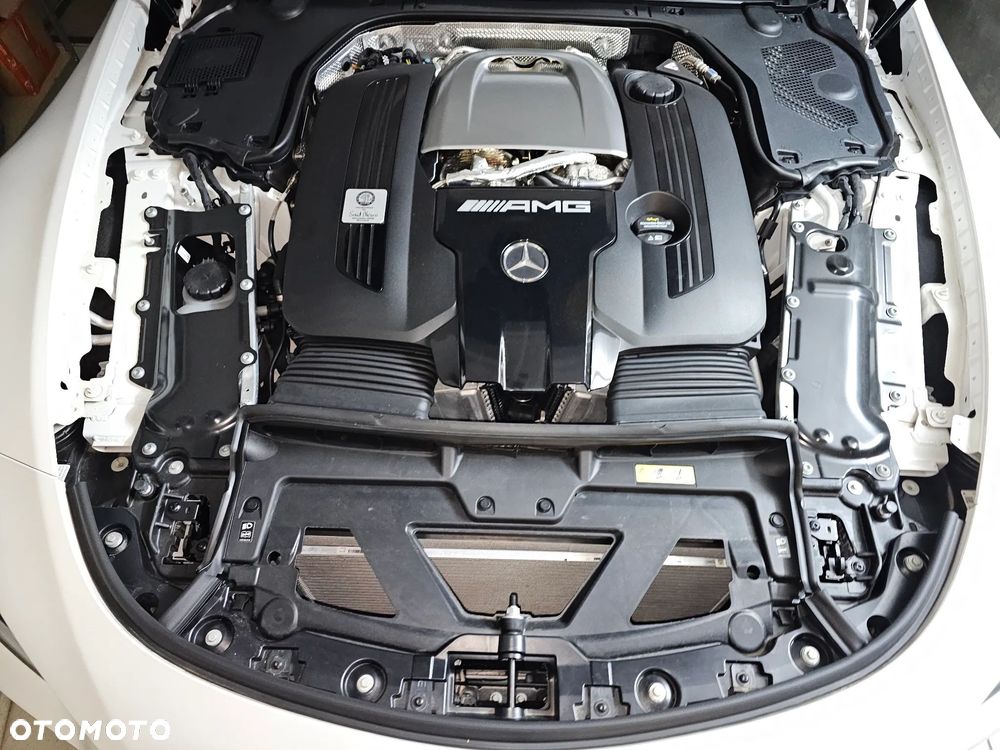 Mercedes-Benz SL AMG 63 4-Matic+ - 17