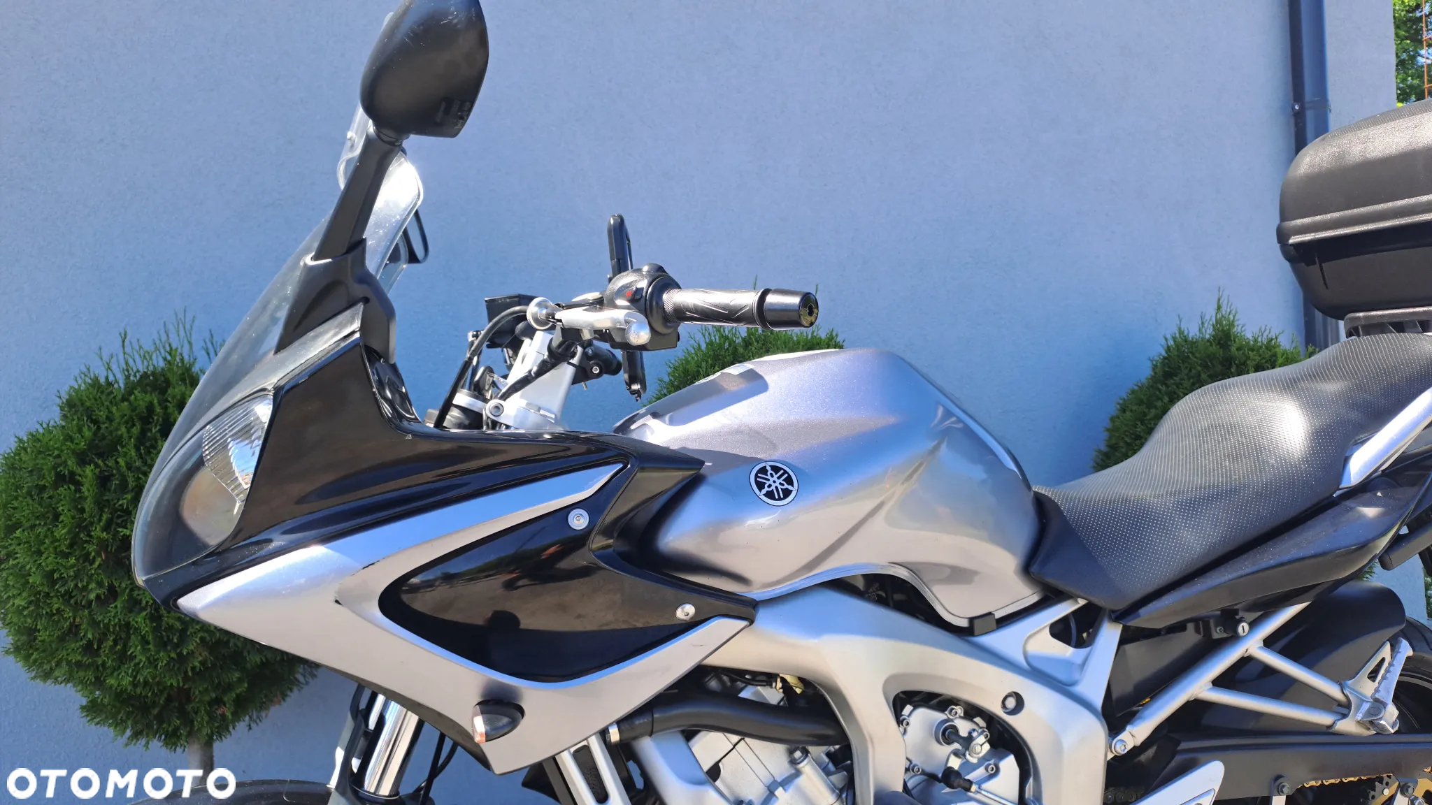 Yamaha FZ - 17