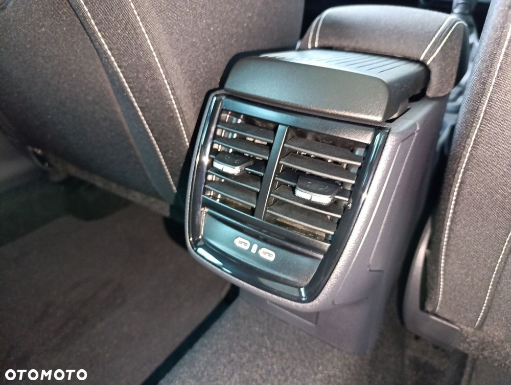 Skoda Scala 1.5 TSI Monte Carlo - 10