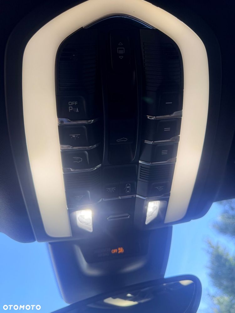 Porsche Macan Standard - 11