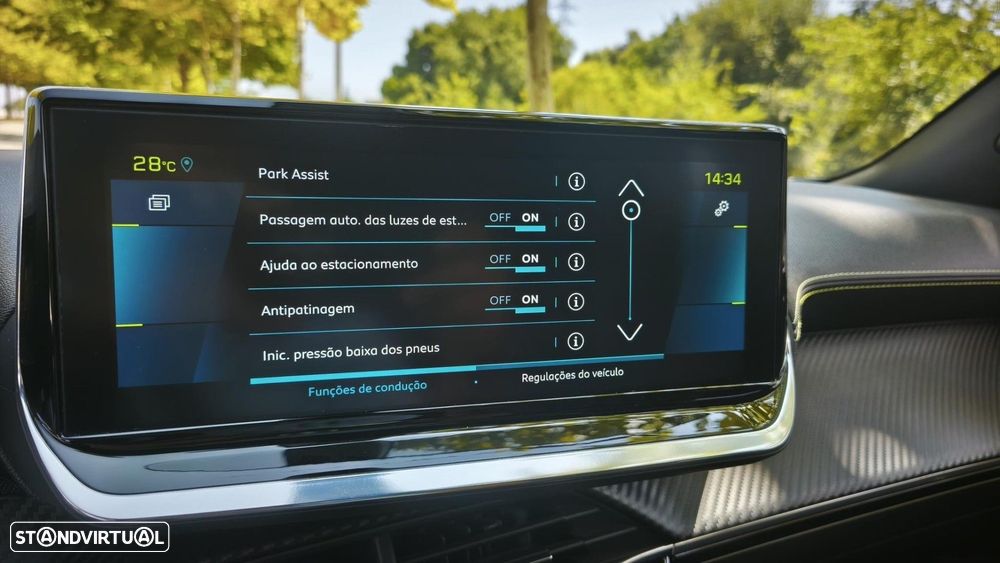 Peugeot e-2008 50 kWh GT - 38