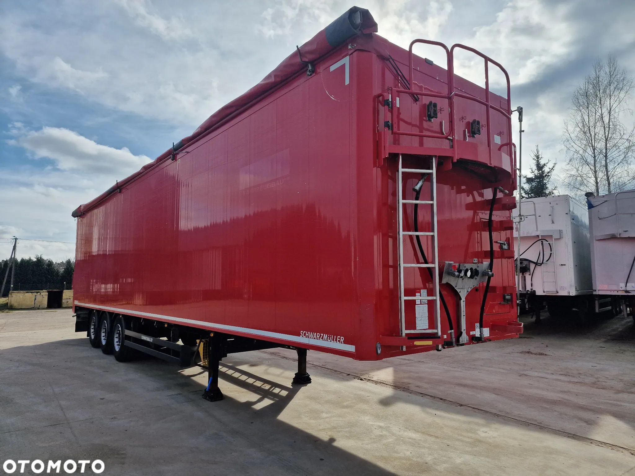 Schwarzmuller Ruchoma podłoga 92m3 Podłoga 8 mm 2019 rok - 1