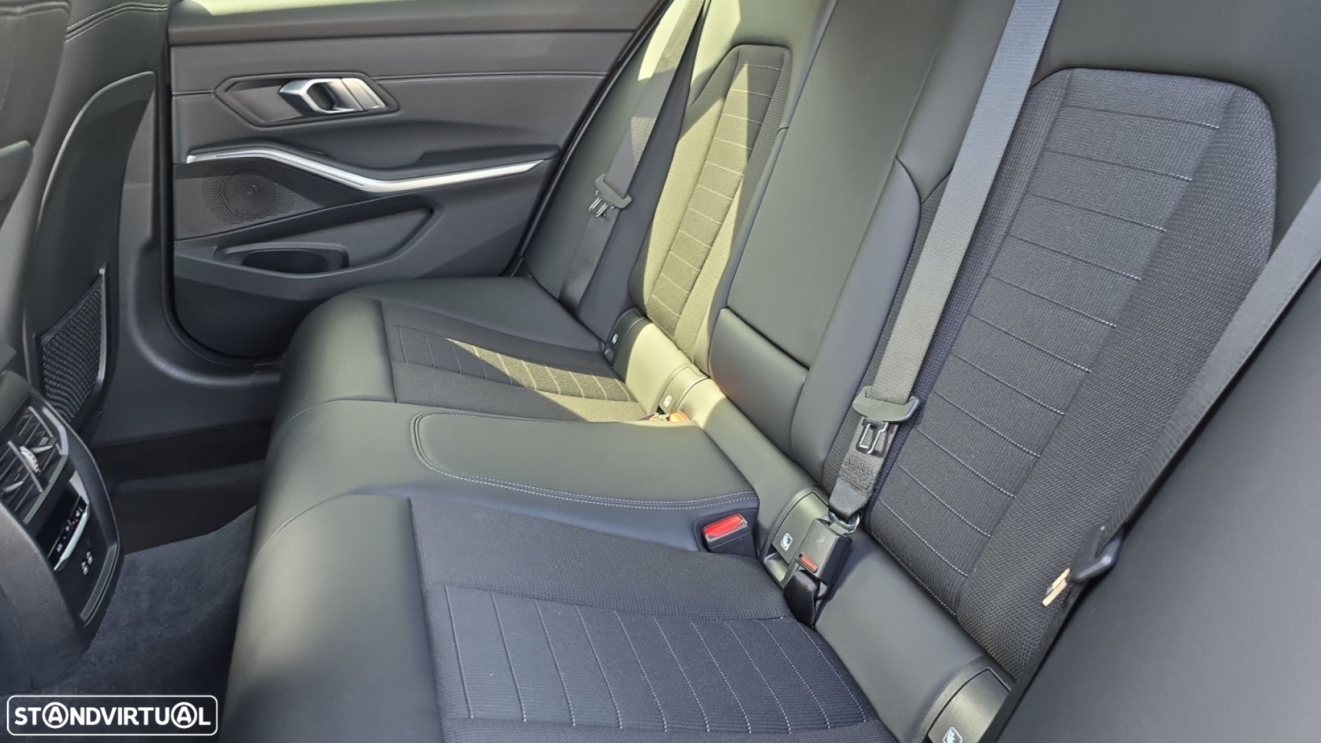 BMW 320 e Auto - 14