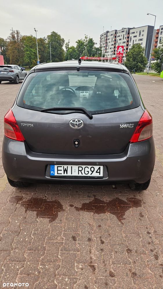 Toyota Yaris - 3