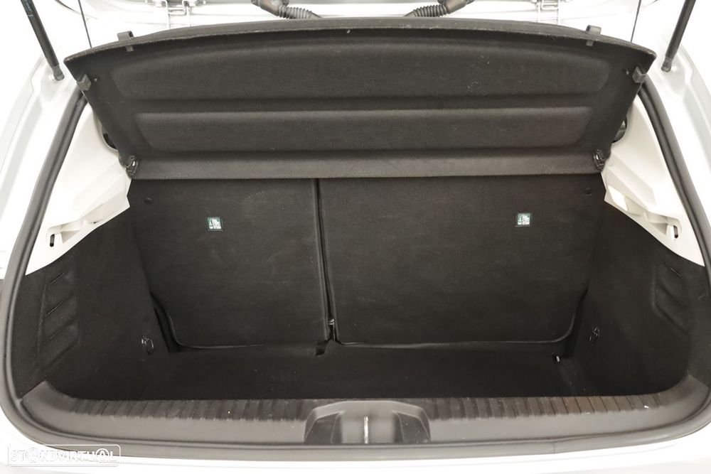 Renault Clio 1.0 TCe Intens - 24