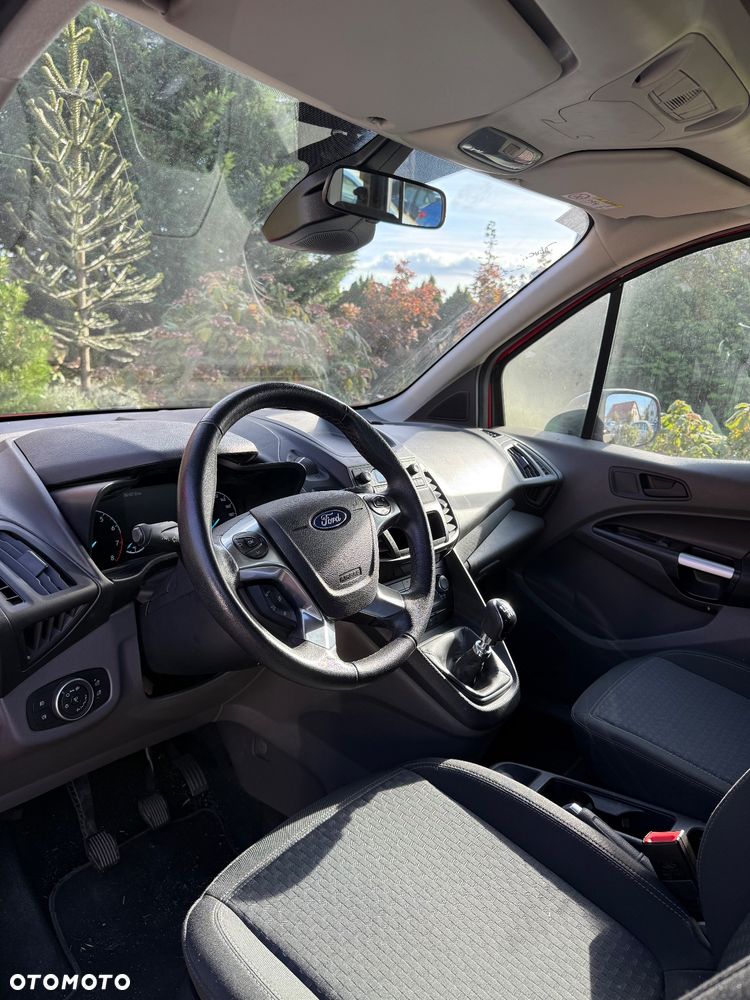 Ford Tourneo Connect - 14